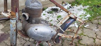 Jawa 250 kyvacka - 3