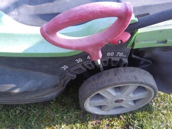 ELEKTRICKÁ KOSACKA NEFUNKČNÁ - 3