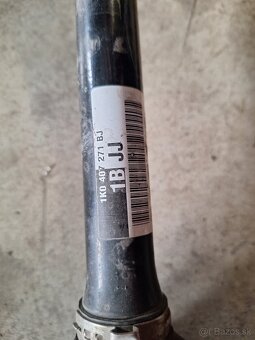 Predám poloos VW Passat b6 4X4 - 3