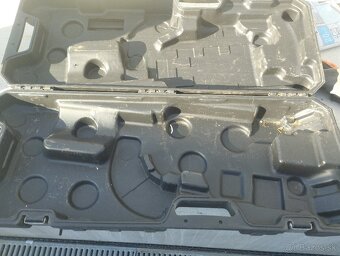 Kufor na veľkú zbíjačku - 3