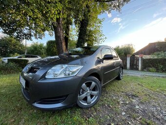 Auris 1.6 93kw 2009 nová STK - 3