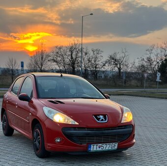 Na predaj PEUGEOT 206+,1.4i,54kw,r.v.2012 - 3