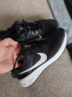 NIKE set ( leginy + tielko 44/46, tenisky 37,5 ) - 3