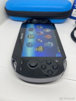 PS Vita Wi-Fi (PCH-1004) OLED - 3