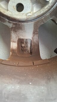 Predam hlinikove disky Skoda Octavia 2; rozteč 5x112 - 3