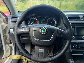 Interiér Škoda Octavia 2 VRS Combi - 3