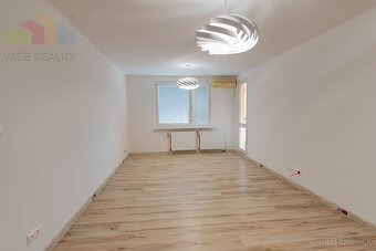 Výnimočný 4-izbový byt s balkónom, 85 m², Radničné nám., Dun - 3