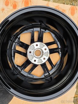 Alu disky Renault, Nissan, Dacia R17 5x114,3 - 3