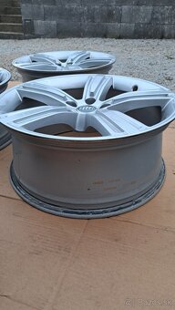 Predám original sadu kolies Audi 5x112R19, E-8,0Jx19H2, ET32 - 3