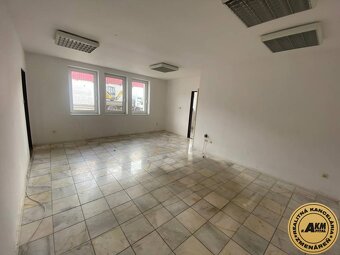 Dom na podnikanie 244 m 2 Zvolen - Zvolenská Slatina prenájo - 3