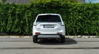 Mitsubishi Outlander 2.2 DI-D Instyle A/T - 3