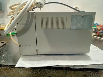 Predám stabilizovaný oddeľovací zdroj napätia - 3