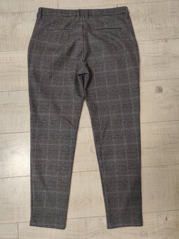 Spoločenské nohavice, veľ M - 3