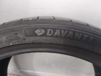 255/35 R20 dot 0724 - 3