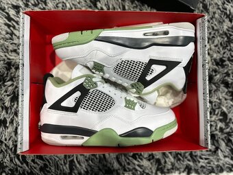 Jordan 4 - 3
