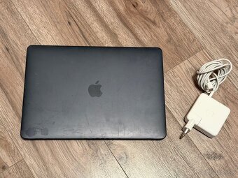 MacBook Pro 13” (2017) – Space Gray | 320 € - 3