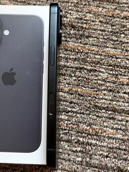 Iphone 16 čierny - 3