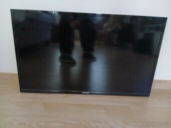 TV LED SMART SENCOR uhlopriečka 82cm - 3