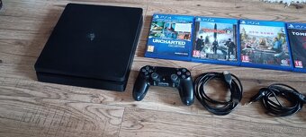 Ps4 slim s hrami - 3