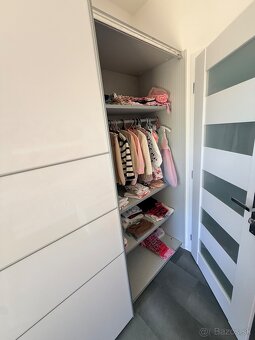 Skrina 220 x 210 - 3