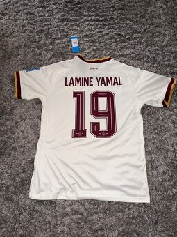 Lamine Yamal wc dres - 3