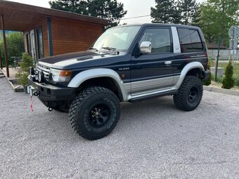 Mitsubishi Pajero 3.5 GLS A/T AB A/C LED - 3