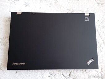 predám Lenovo thinkpad T530 , Intel i5 , 4gb ram , Windows 7 - 3