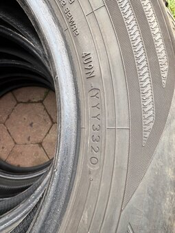 Yokohama 195/65 R15 - 3