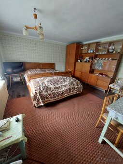 Rodinný dom v Podbranči  s výhľadom na hrad Branč - 3