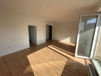 ALL INCLUSIVE | NA PREDAJ 2-IZBOVÝ BYT S PARKOVÍM, DUNAJSKÁ - 3