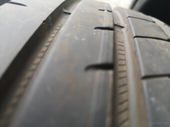 225/40 R18 Goodyear - 3