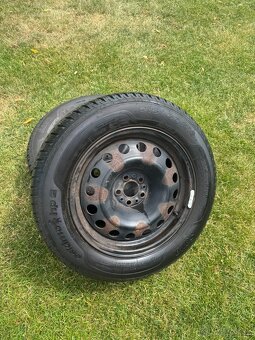 Predám sadu zimných kolies 215/60 R16 s diskami 5x98 - 3