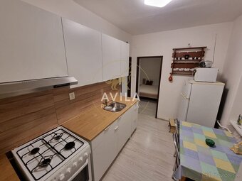 NA PREDAJ: 2izbový tehlový byt s loggiou 53m2 - Trnava - 3