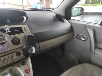 Renault Megane Scenic - 3