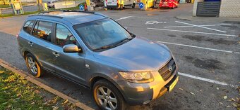 Hyundai Santa Fe 2.2 CRDi 4x4 – 7 miest, automat, koža, stre - 3