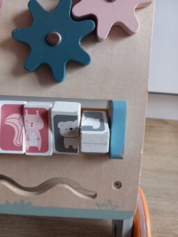 Drevene choditko Viga s aktivitami - 3