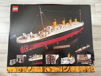 Lego icons 10294 - 3