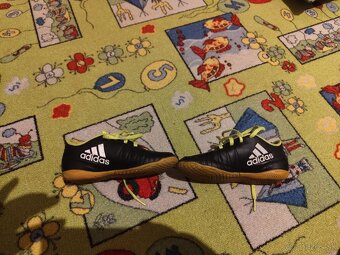 Predám halovú obuv - 3