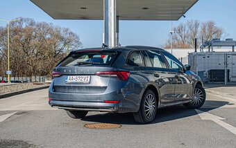 Skoda Octavia Combi 2.0 TDI DSG - 3
