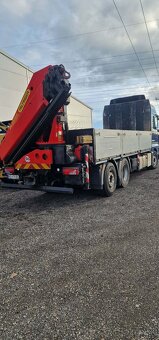 nákladné auto značky MAN s hydraulickou rukou - 3