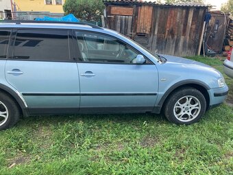 Predám Volkswagen passat 1.9 85kw  STK a EM nová - 3