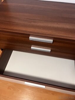 KVALITNA KOMODA Z MASIVU - 3