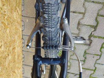 Trekingový pánsky bicykel s odlahčeným duralovým rámom - 3