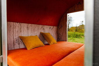 Obytný príves, malý karavan - 3