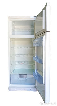 Kombinovaná chladnička INDESIT DF 01 X - 3