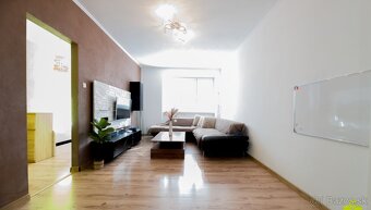 Atraktívny 3 izbový byt centrum mesta Prievidza - 3