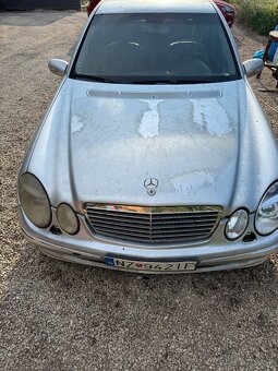 Na náhradné diely – Mercedes-Benz E 270CDI (W211) - 3