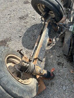 Predám prednú nápravu na zetor major - 3