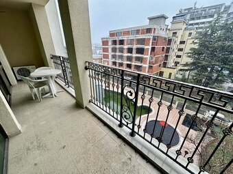 Štýlový dvojizbový apartmán v ideálnej dovolenkovej lokalite - 3