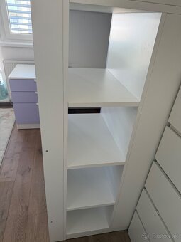 Predám SMÅSTAD zostavu postel/stol/skrinka/police/sufliky - 3